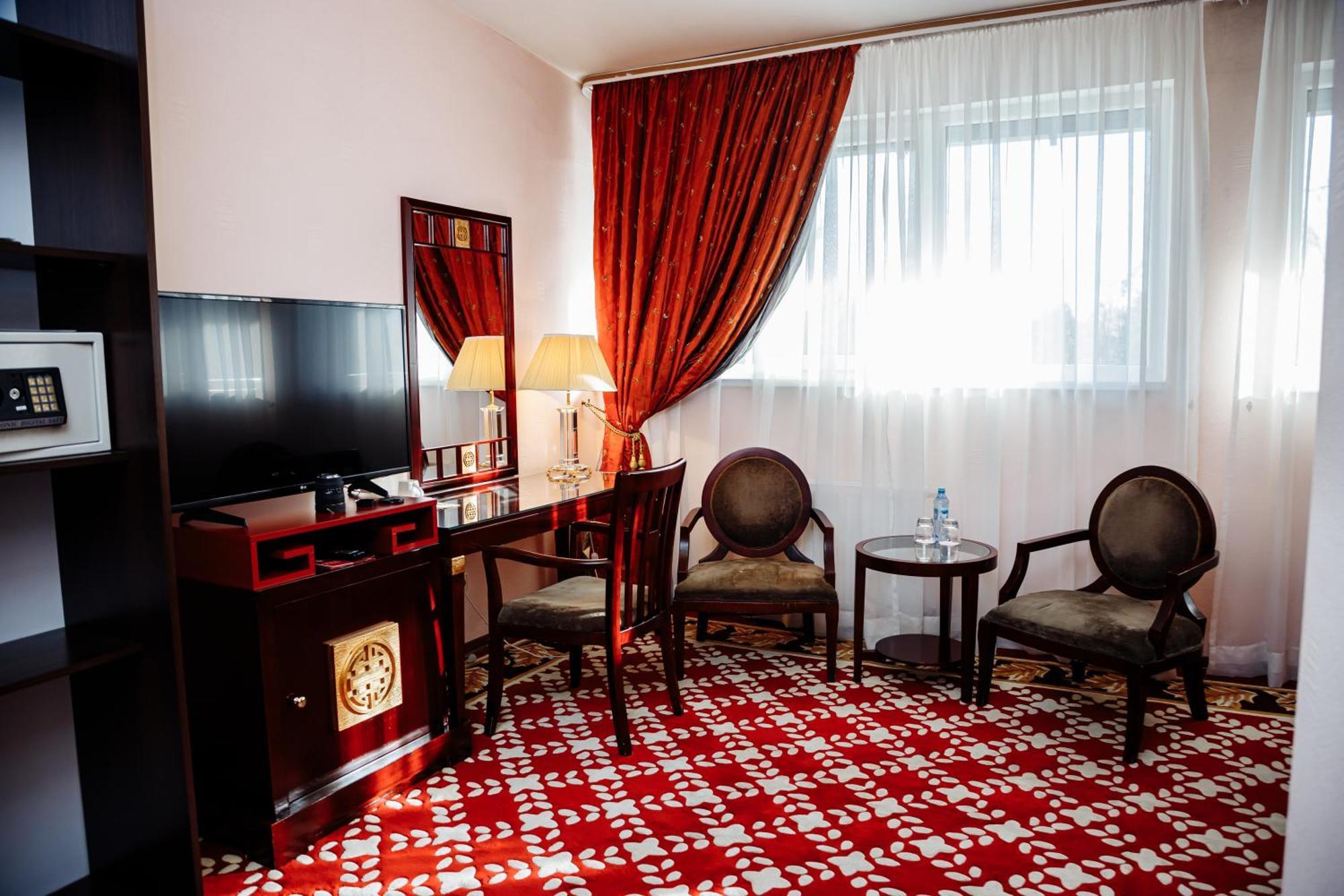 Hotel Royal Florence تشيسيناو المظهر الخارجي الصورة