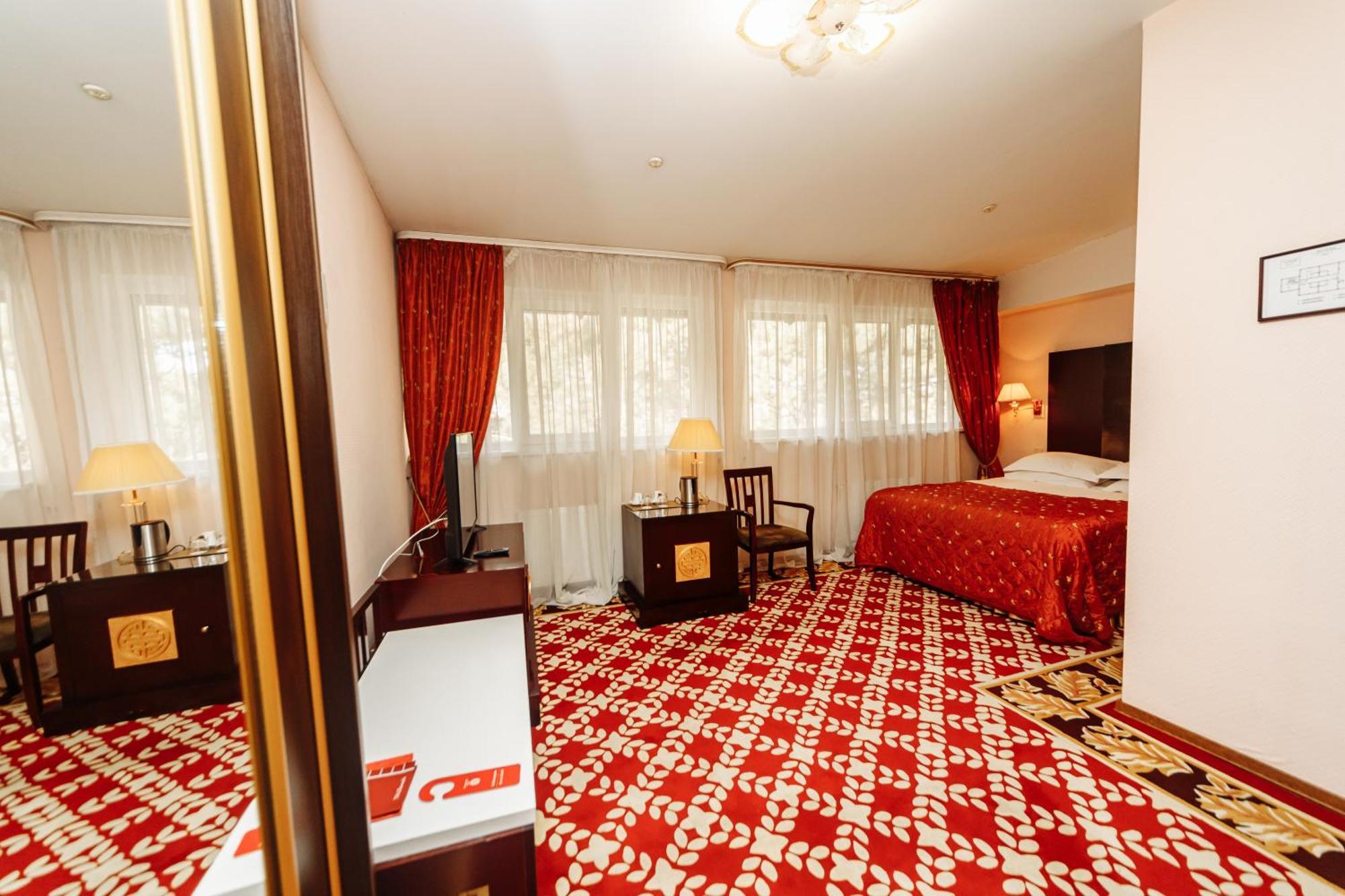 Hotel Royal Florence تشيسيناو المظهر الخارجي الصورة