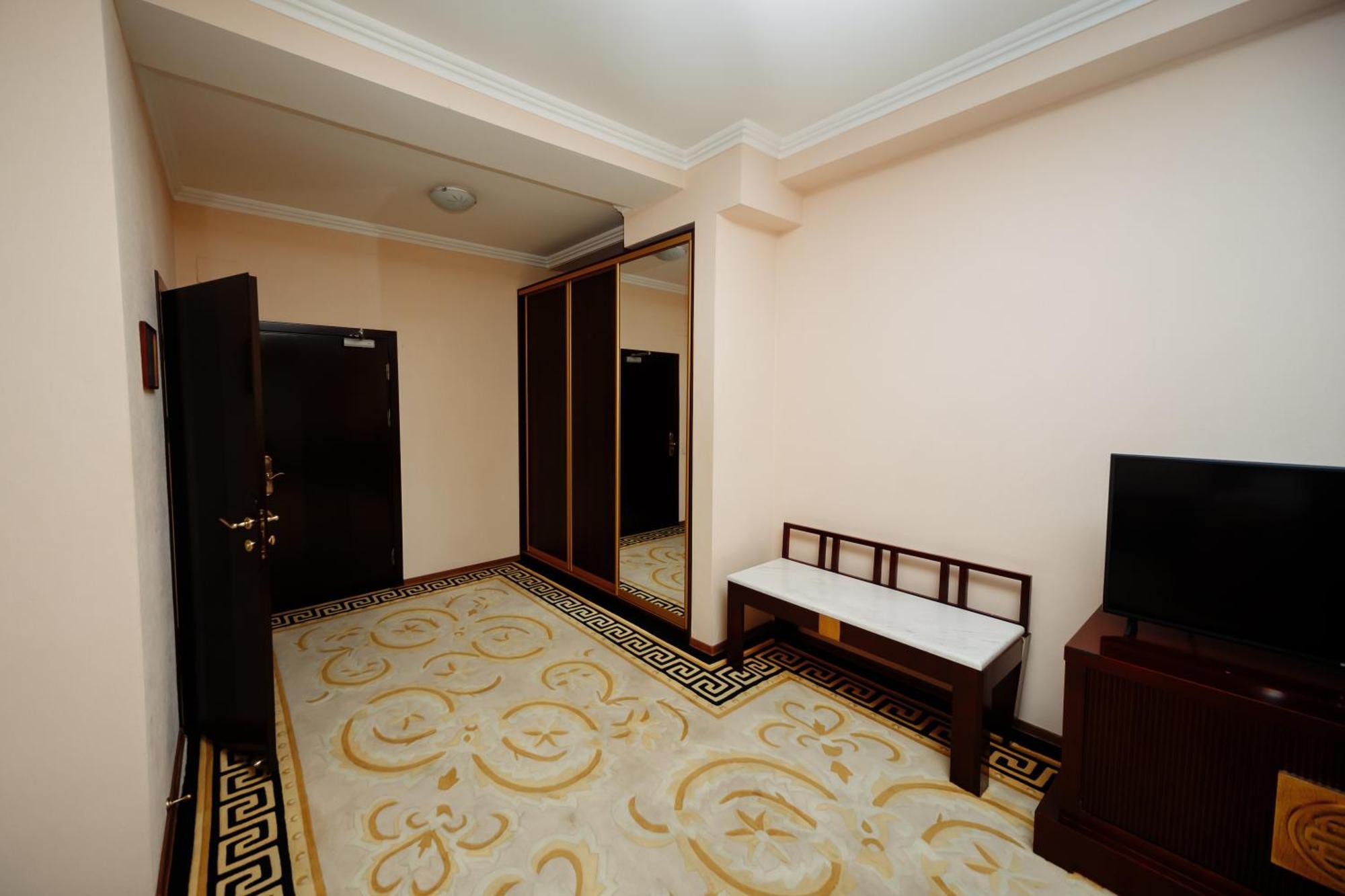 Hotel Royal Florence تشيسيناو المظهر الخارجي الصورة