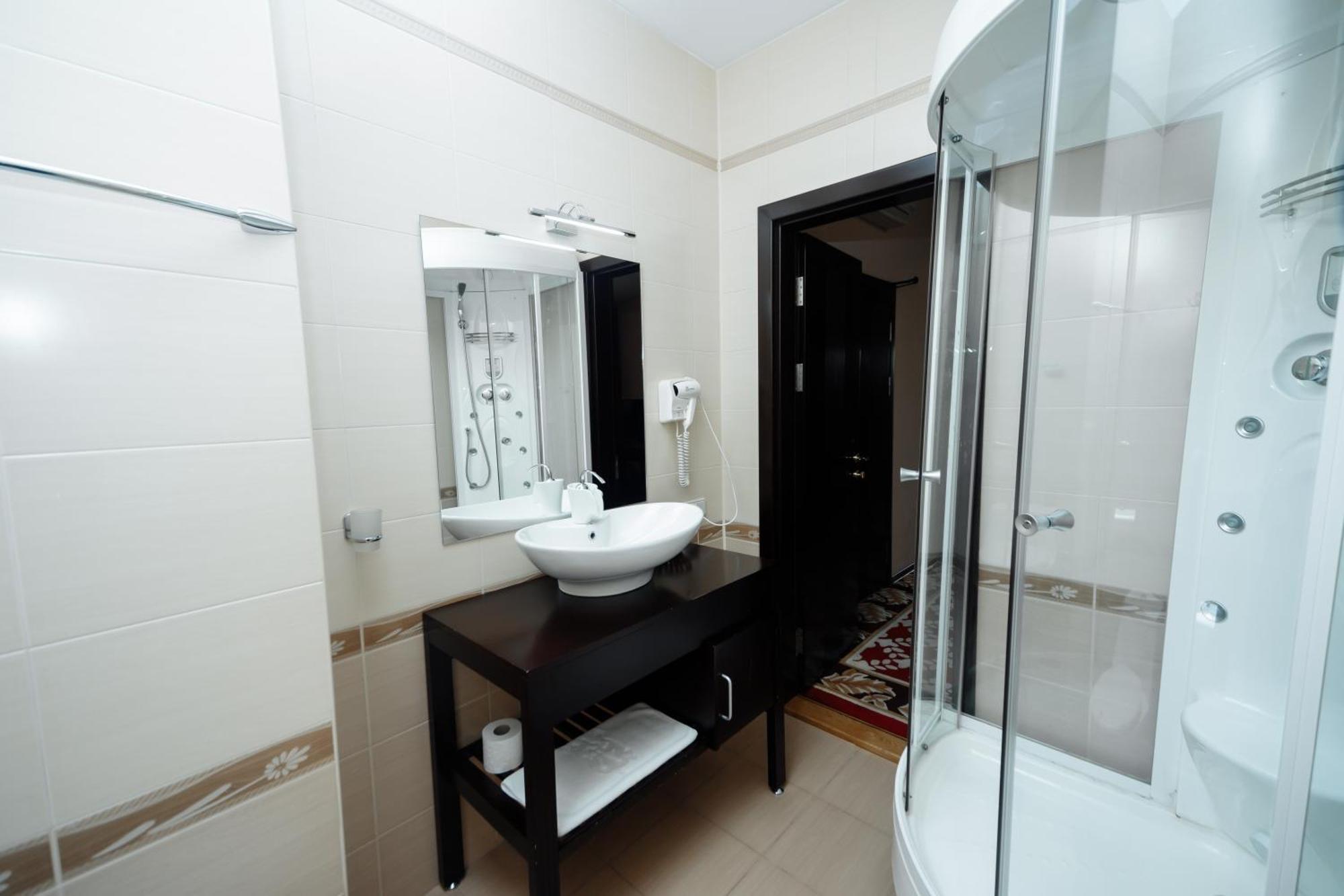 Hotel Royal Florence تشيسيناو المظهر الخارجي الصورة
