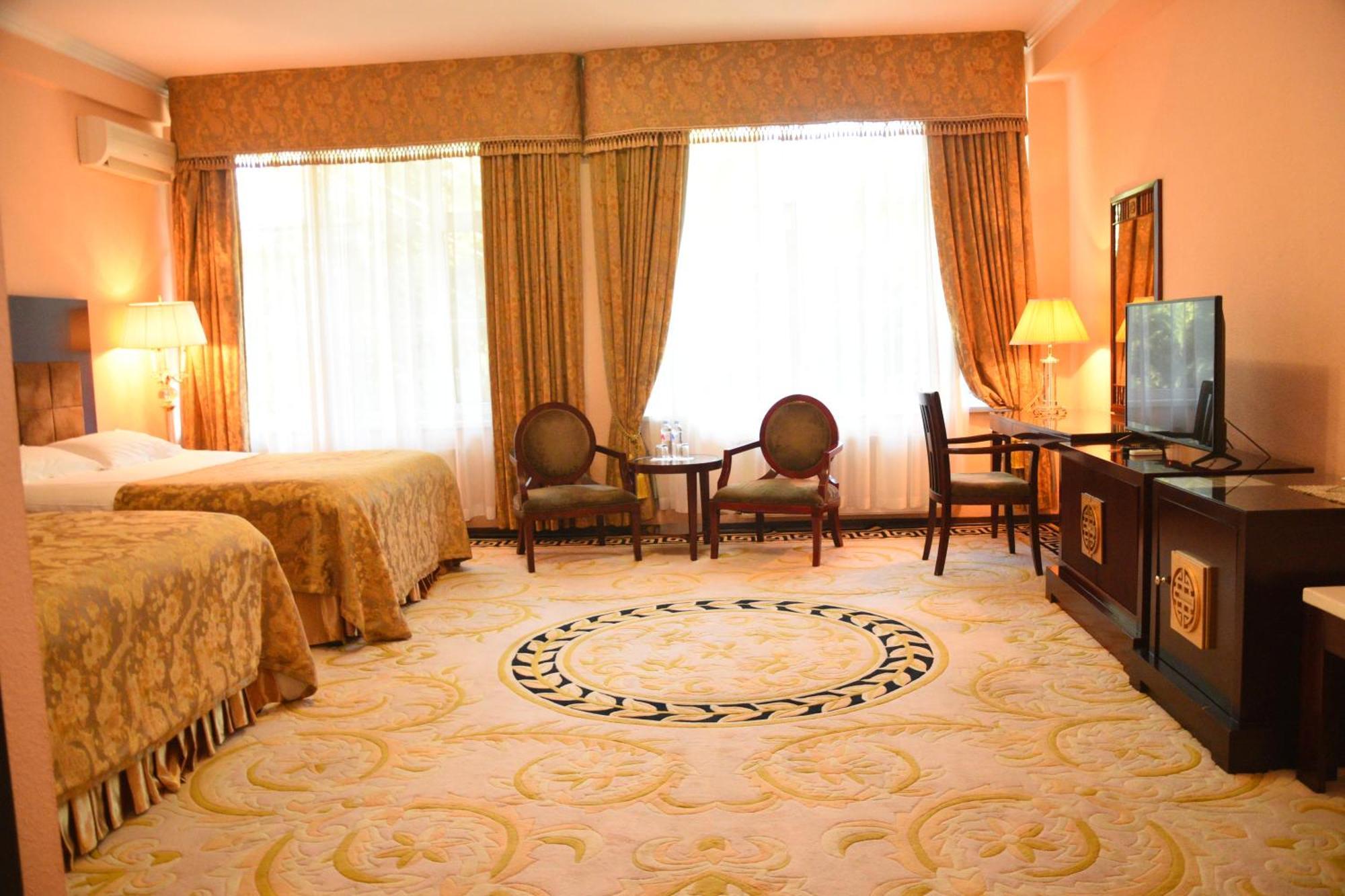 Hotel Royal Florence تشيسيناو المظهر الخارجي الصورة