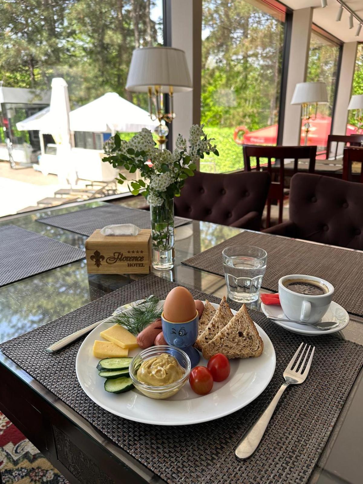Hotel Royal Florence تشيسيناو المظهر الخارجي الصورة