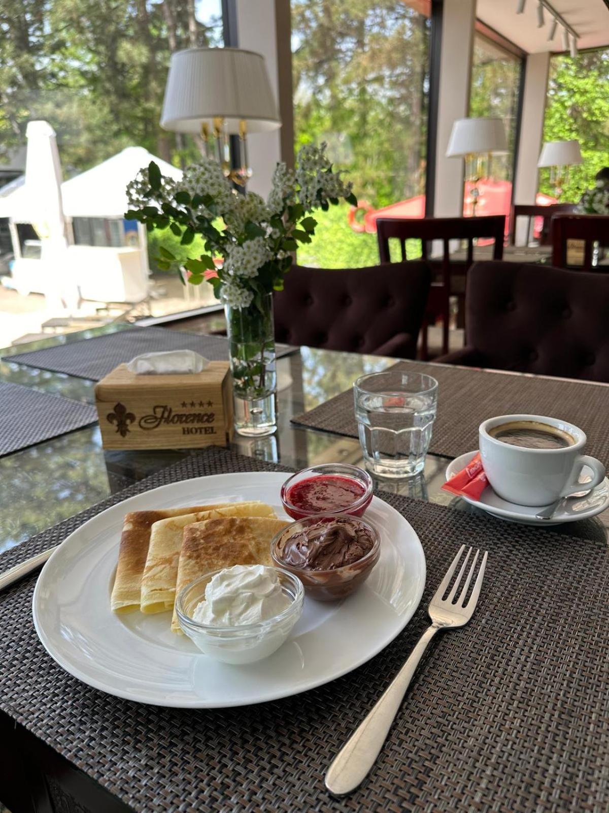 Hotel Royal Florence تشيسيناو المظهر الخارجي الصورة